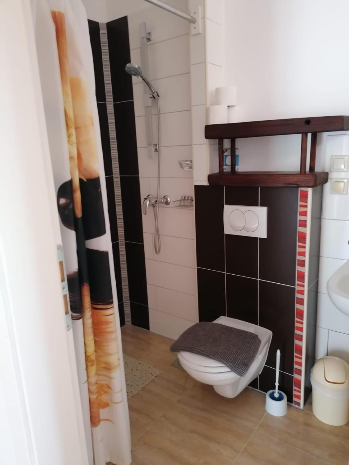 Rooms S&I Korana سلوني الغرفة الصورة